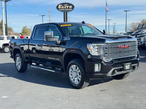 Used 2023 GMC Sierra 2500 Denali w/ Denali Ultimate Package AWD/4WD image 3