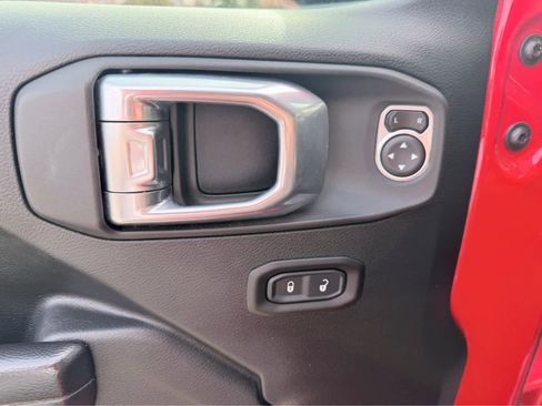 Used 2021 Jeep Wrangler Unlimited Sport image 20