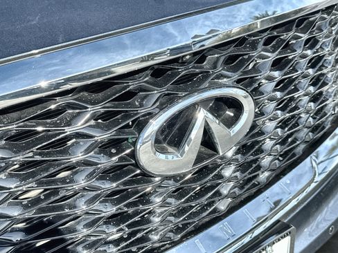 Used 2023 INFINITI QX60 Sensory w/ Vision Package image 32