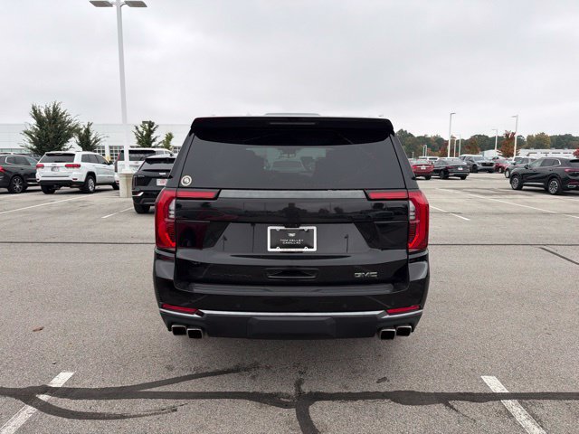 Used 2025 GMC Yukon Denali Ultimate w/ LPO, Floor Liner Package AWD/4WD image 4