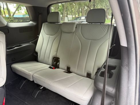 Used 2024 Hyundai Palisade SEL FWD image 30