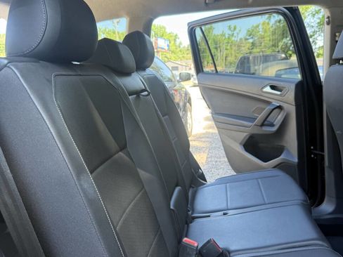 Used 2019 Volkswagen Tiguan SE w/ 3rd Row Seat Package image 30
