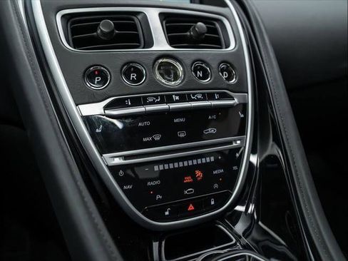 Used 2019 Aston Martin DB11 Base image 9