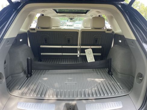 Certified 2023 Cadillac XT5 Premium Luxury w/ LPO, Floor Liner Package AWD/4WD image 17