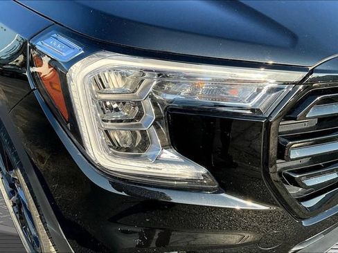 Used 2023 GMC Terrain SLE w/ Elevation Edition AWD/4WD image 31