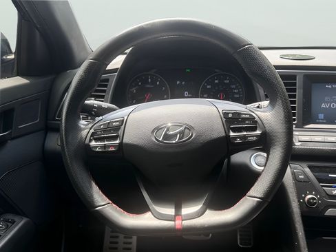Used 2018 Hyundai Elantra Sport FWD image 15