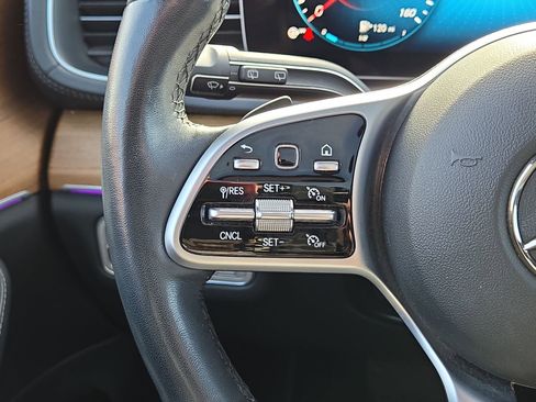 Certified 2021 Mercedes-Benz GLS 450 4MATIC image 21