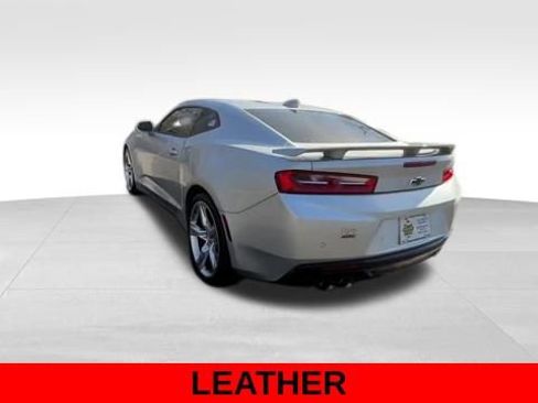 Used 2017 Chevrolet Camaro SS image 5