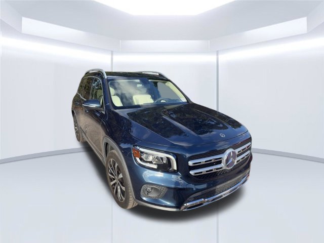 Used 2022 Mercedes-Benz GLB 250 image 3