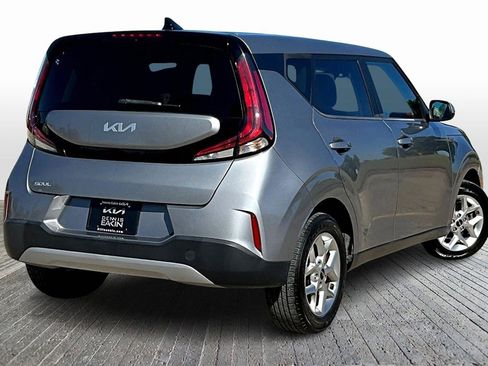 Certified 2023 Kia Soul LX w/ LX Technology Package image 2