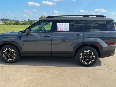 Used 2025 Hyundai Santa Fe SEL FWD image 6