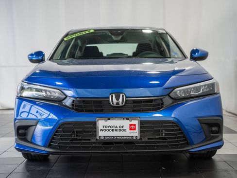 Used 2023 Honda Civic LX image 2