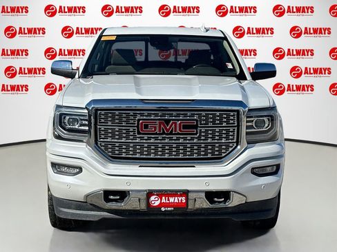 Used 2018 GMC Sierra 1500 Denali w/ Denali Ultimate Package image 2