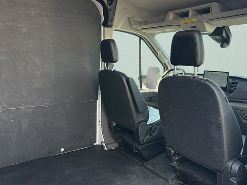 Used 2025 Ford Transit 250 148 Medium Roof w/ Load Area Protection Package RWD image 9