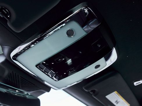 Used 2025 Rolls-Royce Spectre w/ Leather Finishing Pack image 78