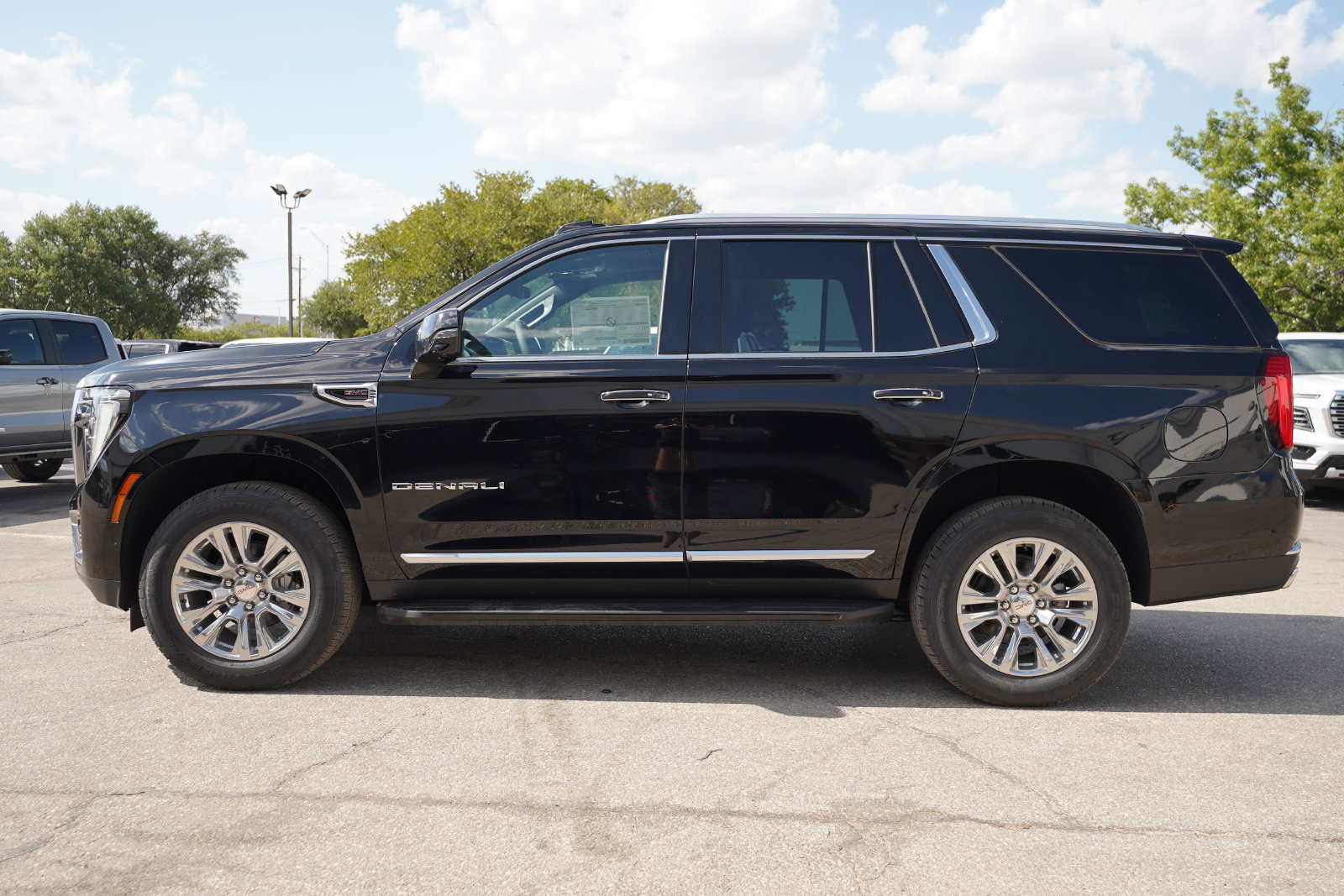New 2026 GMC Yukon Denali w/ Advanced Technology Package RWD image 7