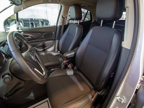 Used 2022 Buick Encore Preferred w/ Safety Package image 15