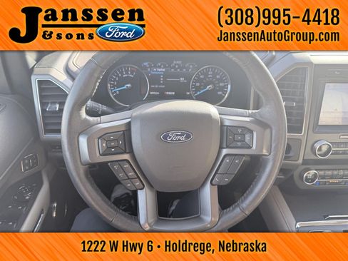 Used 2020 Ford Expedition XLT w/ Equipment Group 202A RWD image 22