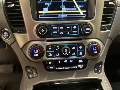 Certified 2019 GMC Yukon Denali w/ Open Road Package AWD/4WD image 17