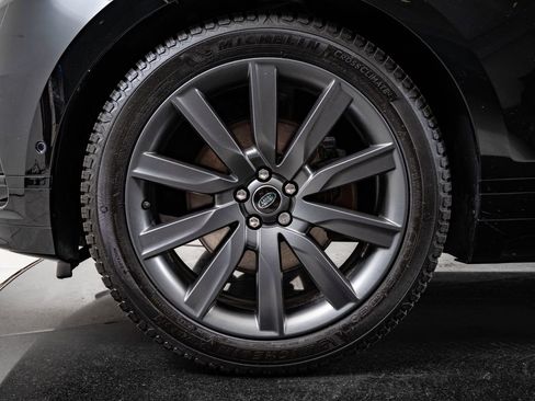 Used 2019 Land Rover Range Rover Velar R-Dynamic SE AWD/4WD image 13