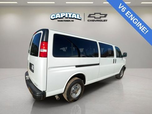 Used 2024 Chevrolet Express 3500 LT w/ LT Preferred Equipment Group RWD image 5