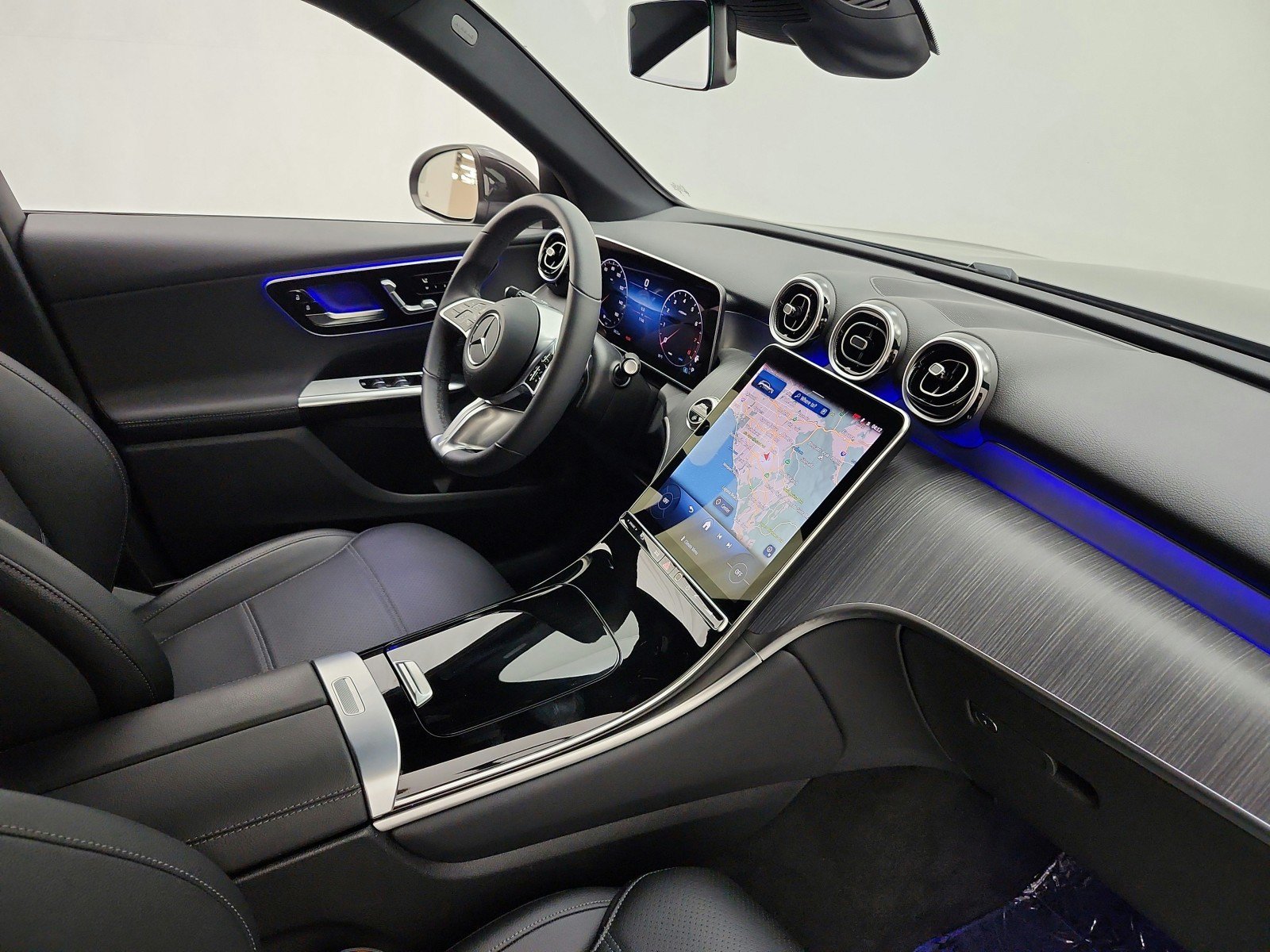 Certified 2026 Mercedes-Benz GLC 300 image 17