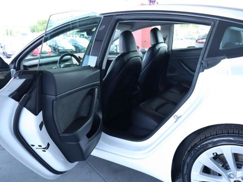 Used 2023 Tesla Model 3 Standard Range RWD image 29