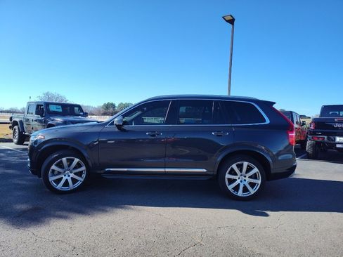 Used 2017 Volvo XC90 T6 Inscription w/ Vision Package image 4