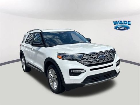Used 2022 Ford Explorer Limited w/ Hybrid Equipment Group 310A image 3