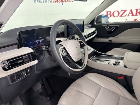New 2025 Lincoln Aviator 2WD image 14