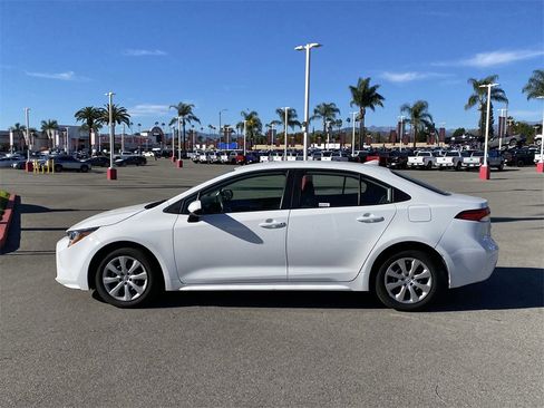 Certified 2025 Toyota Corolla LE image 2