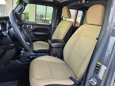 Used 2021 Jeep Wrangler Unlimited Sport AWD/4WD image 13