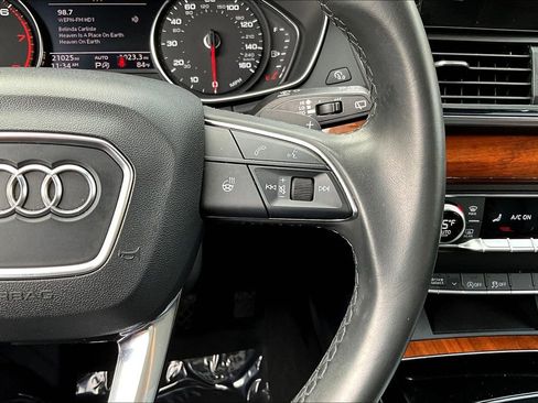 Certified 2023 Audi Q5 2.0T Premium w/ Convenience Package image 12