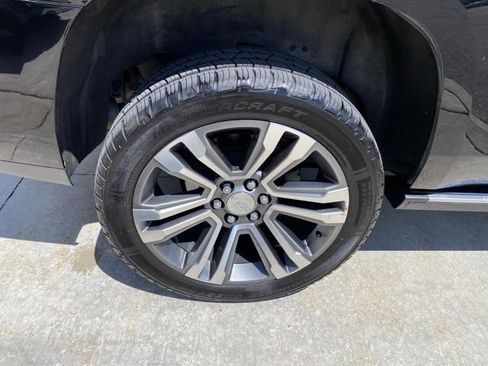 Used 2019 GMC Yukon Denali w/ Denali Ultimate Package AWD/4WD image 15