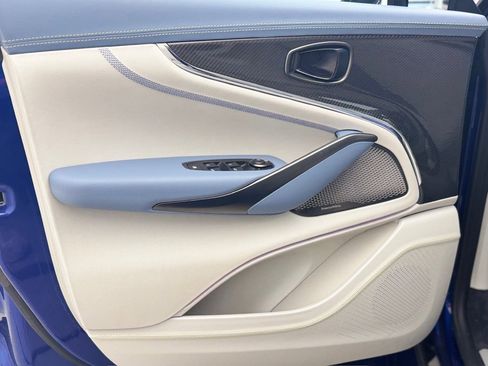 Used 2025 Aston Martin DBX 707 image 7