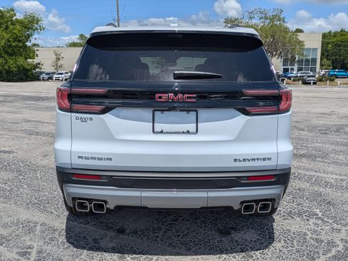 New 2026 GMC Acadia Elevation FWD image 6