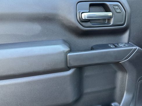 Used 2023 GMC Sierra 1500 Pro w/ Convenience Package image 11