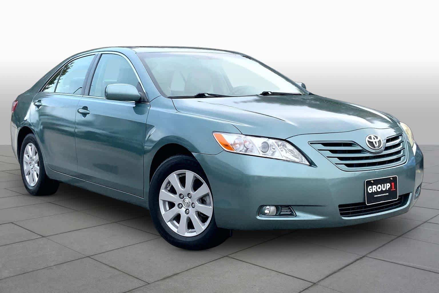 Used 2008 Toyota Camry XLE FWD image 2