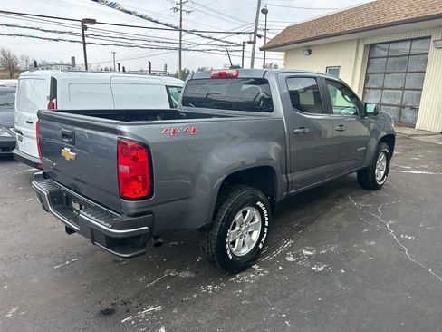 Used 2020 Chevrolet Colorado W/T w/ WT Convenience Package AWD/4WD image 2