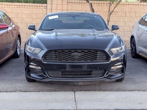 Used 2017 Ford Mustang Coupe RWD image 2