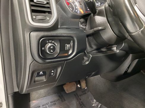 Used 2021 RAM 1500 Big Horn image 12