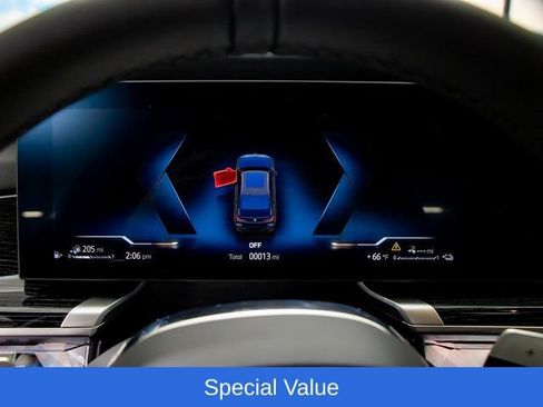 Used 2025 BMW 750e xDrive w/ Executive Package AWD/4WD image 18