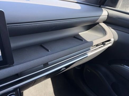 Used 2025 Hyundai Santa Cruz Limited image 26