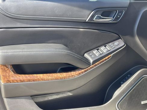 Used 2017 Chevrolet Tahoe Premier image 13