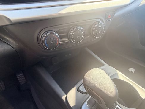 Used 2025 Chevrolet Trax LS FWD image 13