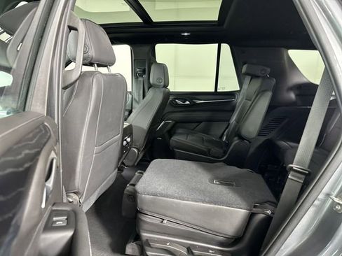 Used 2021 GMC Yukon Denali w/ Denali Premium Package image 25