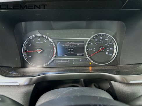 Used 2022 Kia Sorento S FWD image 18