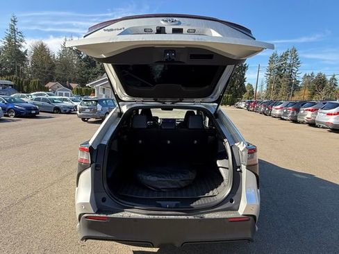 Used 2023 Toyota bZ4X XLE w/ Weather Package image 29