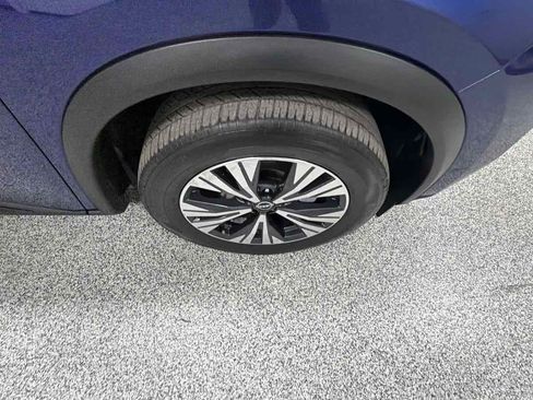 Used 2023 Nissan Rogue SV FWD image 30