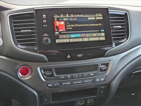 Used 2022 Honda Pilot Sport image 14